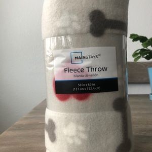 Fleece throw
